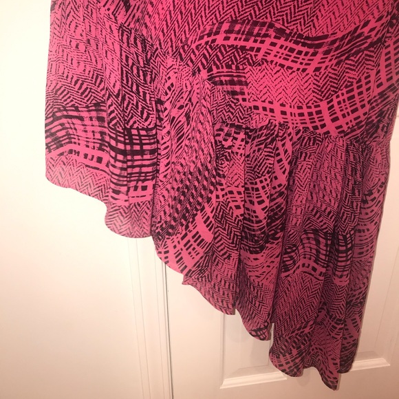 Asymmetrical Pink Summer dress - Picture 3 of 4